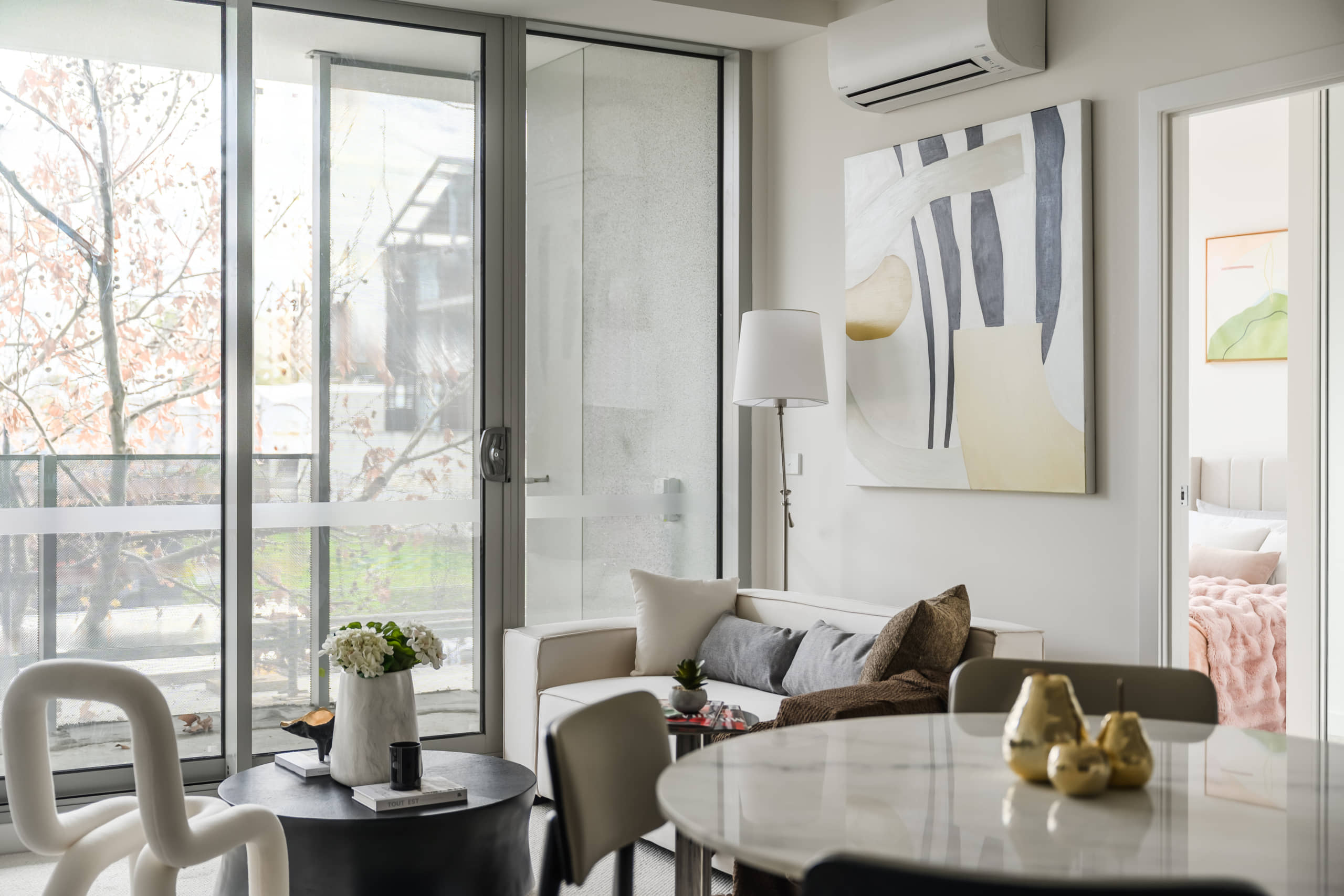 Altona — Lot 216