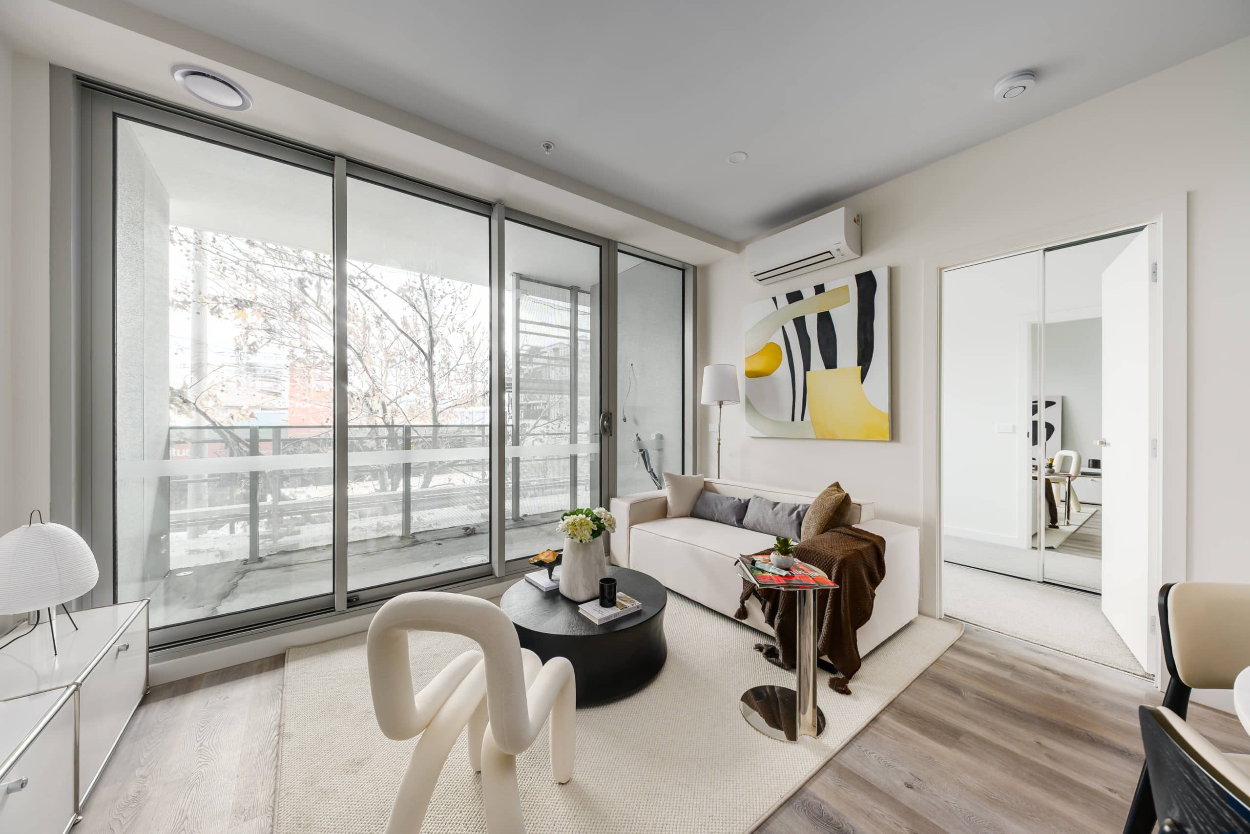 Altona — Lot 216