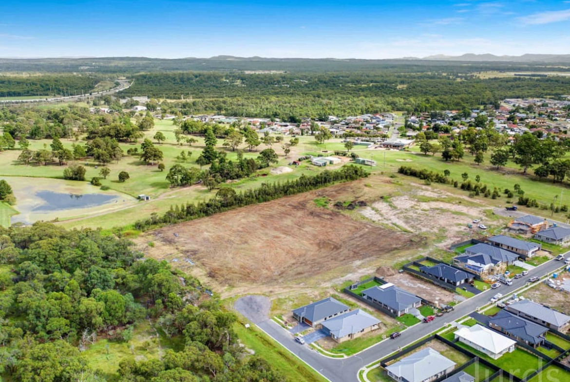 Averys Rise – Heddon Greta — Lot 12